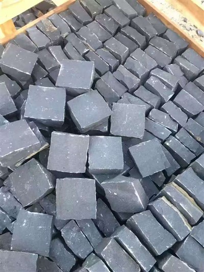 Коммерческие открытые помещения с базальтовым покрытием